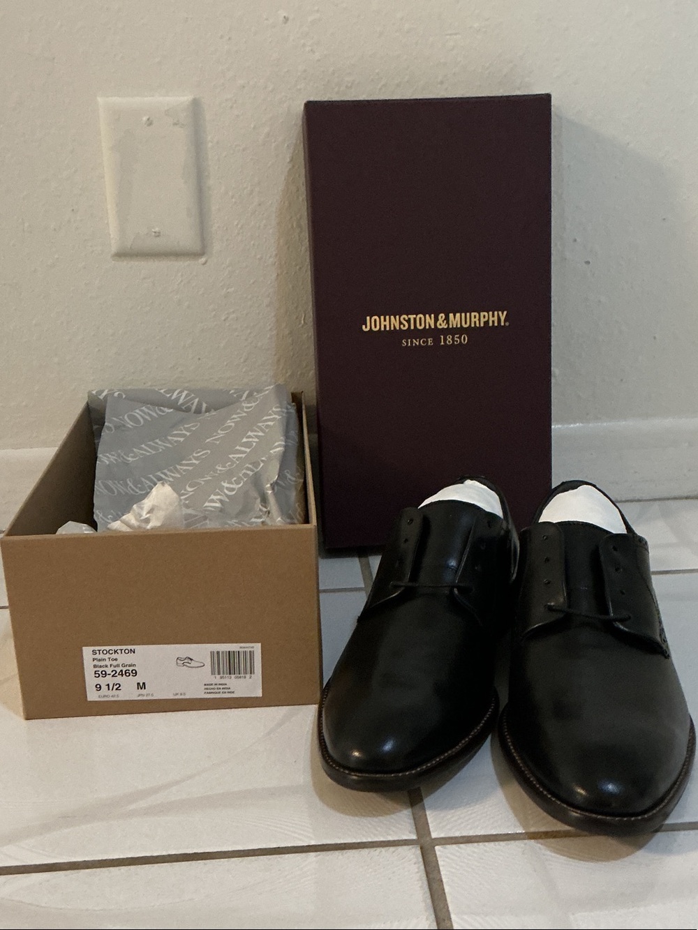 Johnston & Murphy Black Leather Plain-Toe Derby Shoes